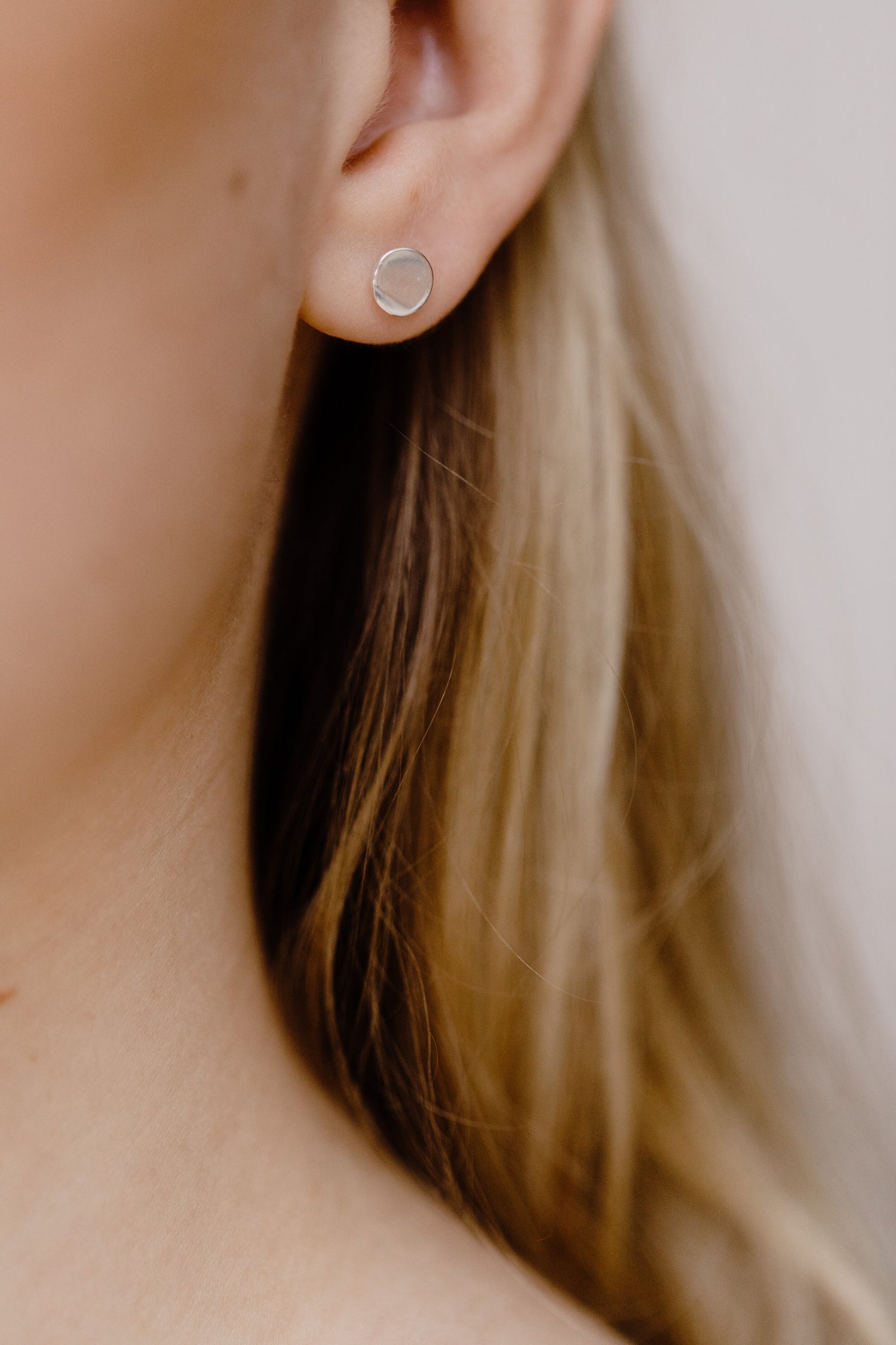 LUNE • Silver Circle Studs