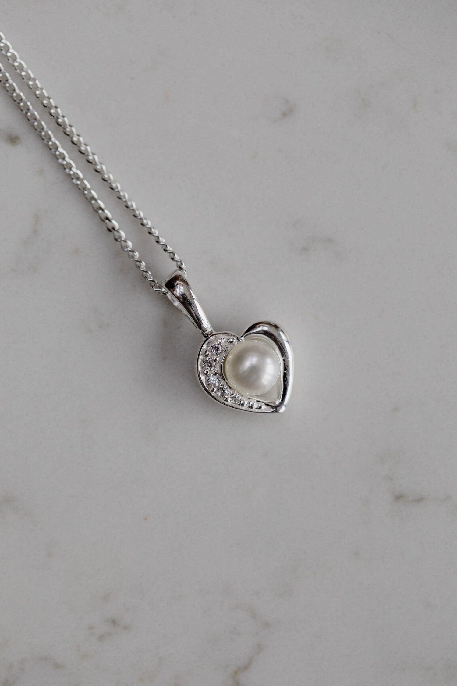 CUPIDON • Pearl Heart Pendant