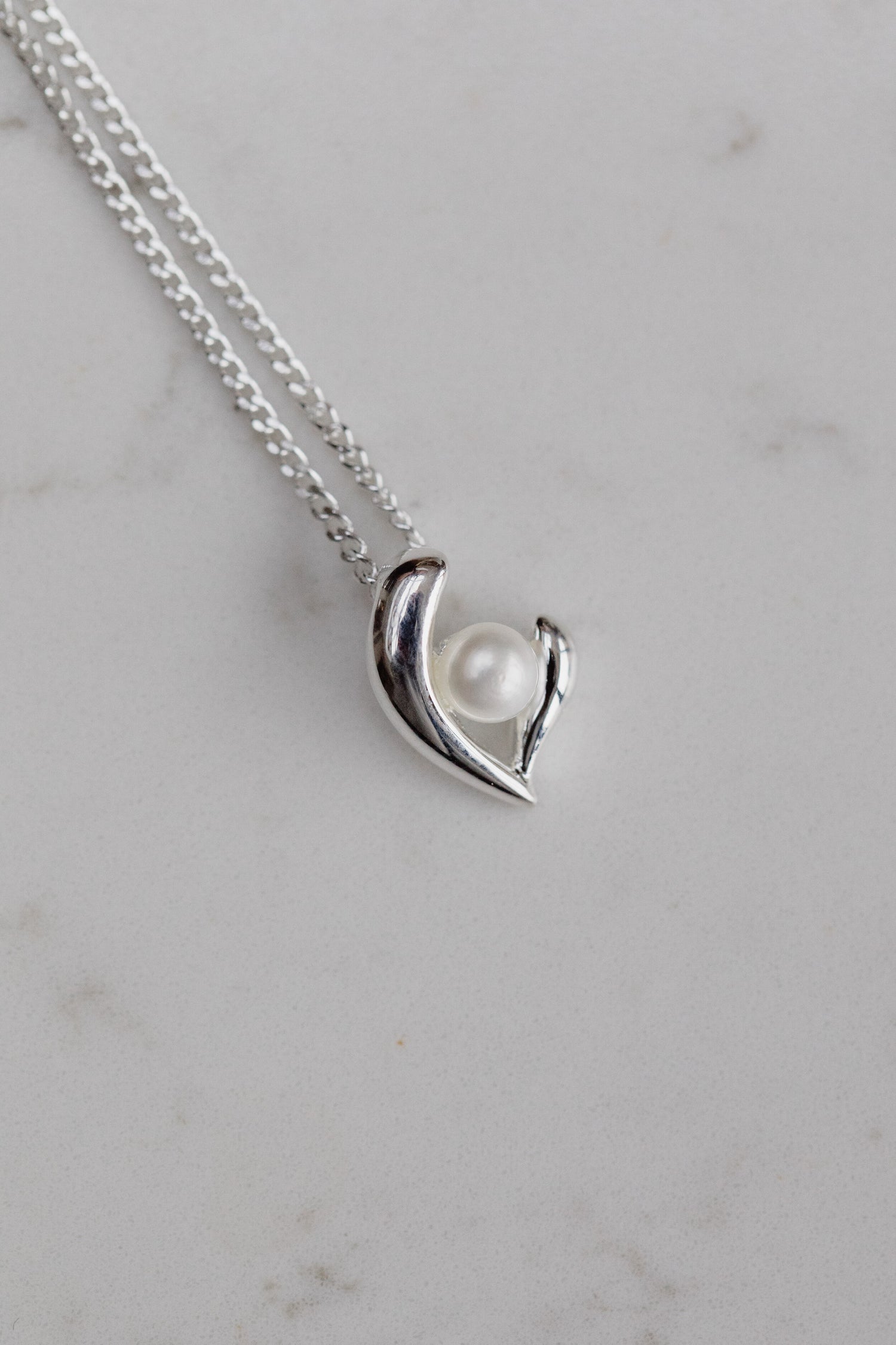 OYSTER • Pearl Pendant