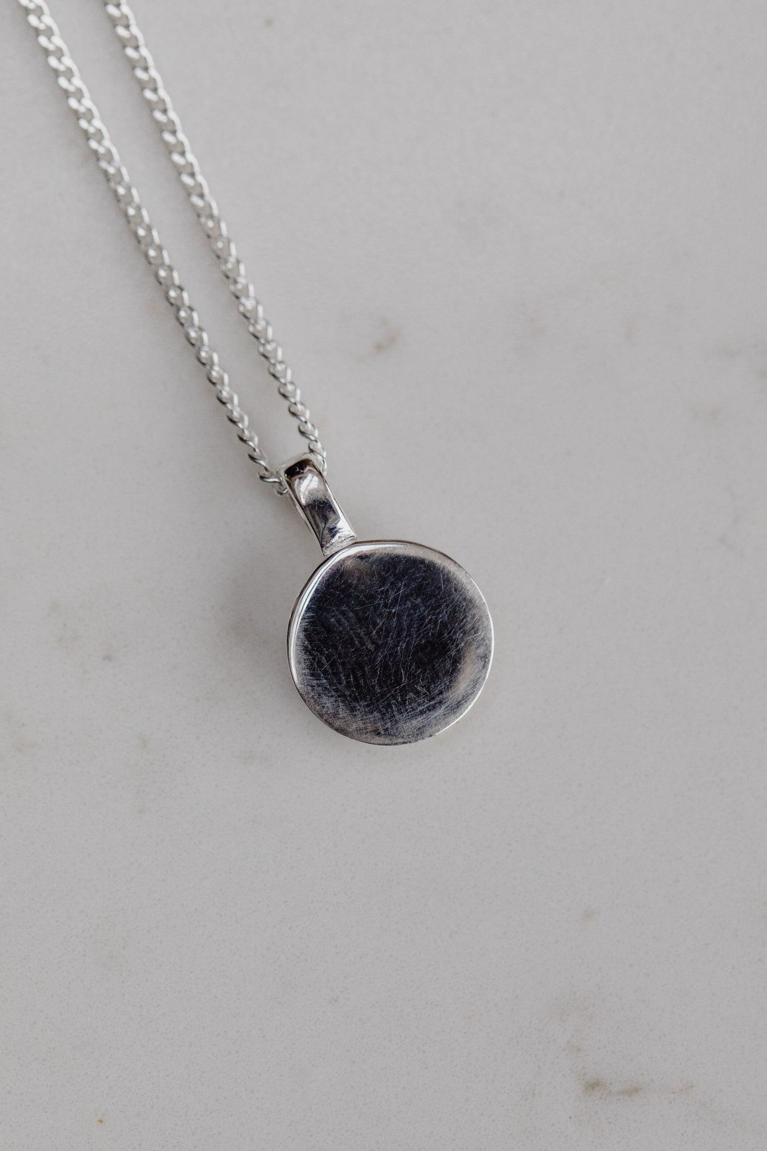 LUNE • Silver Plain Pendant