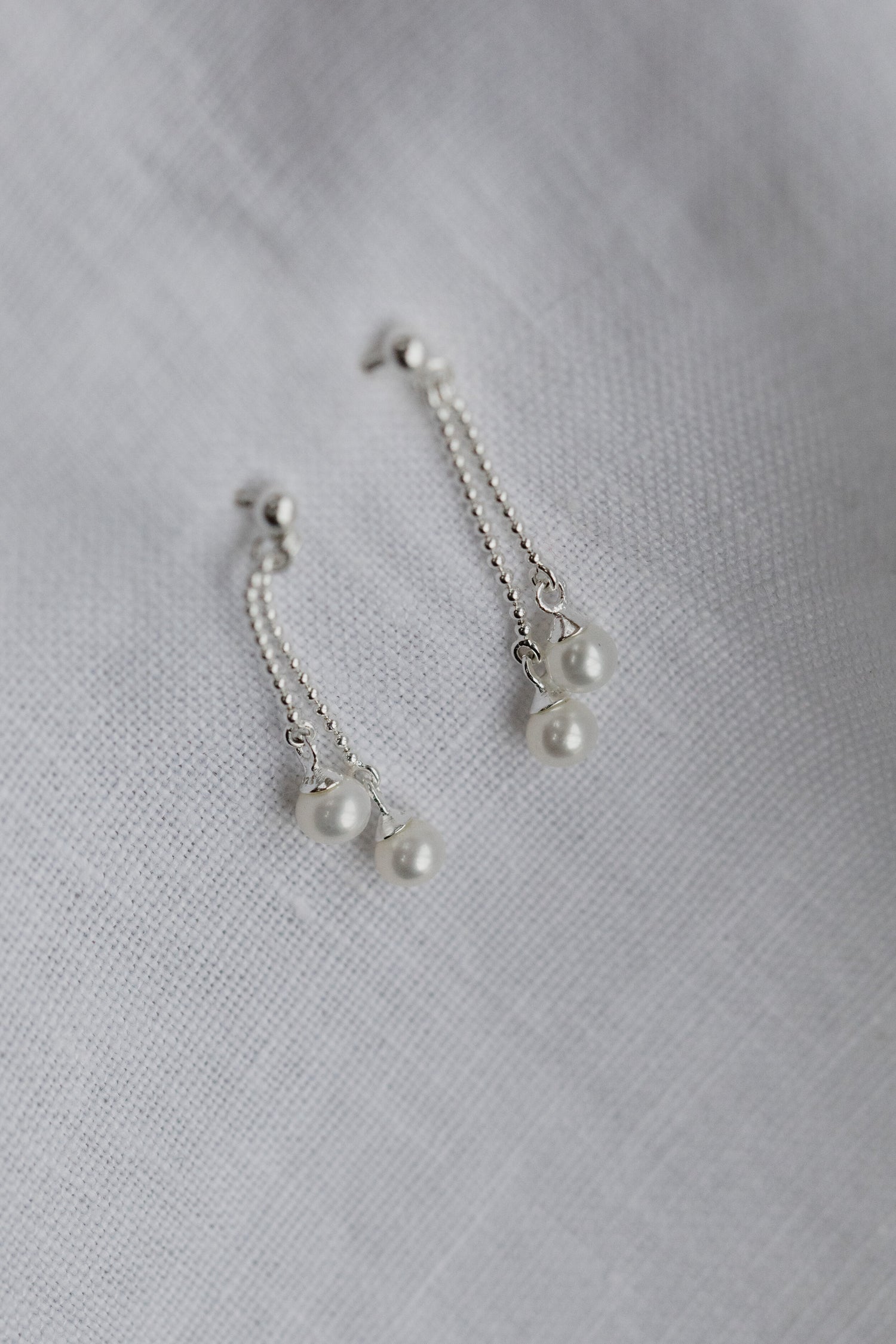 REVE • Pearl Drop Earrings