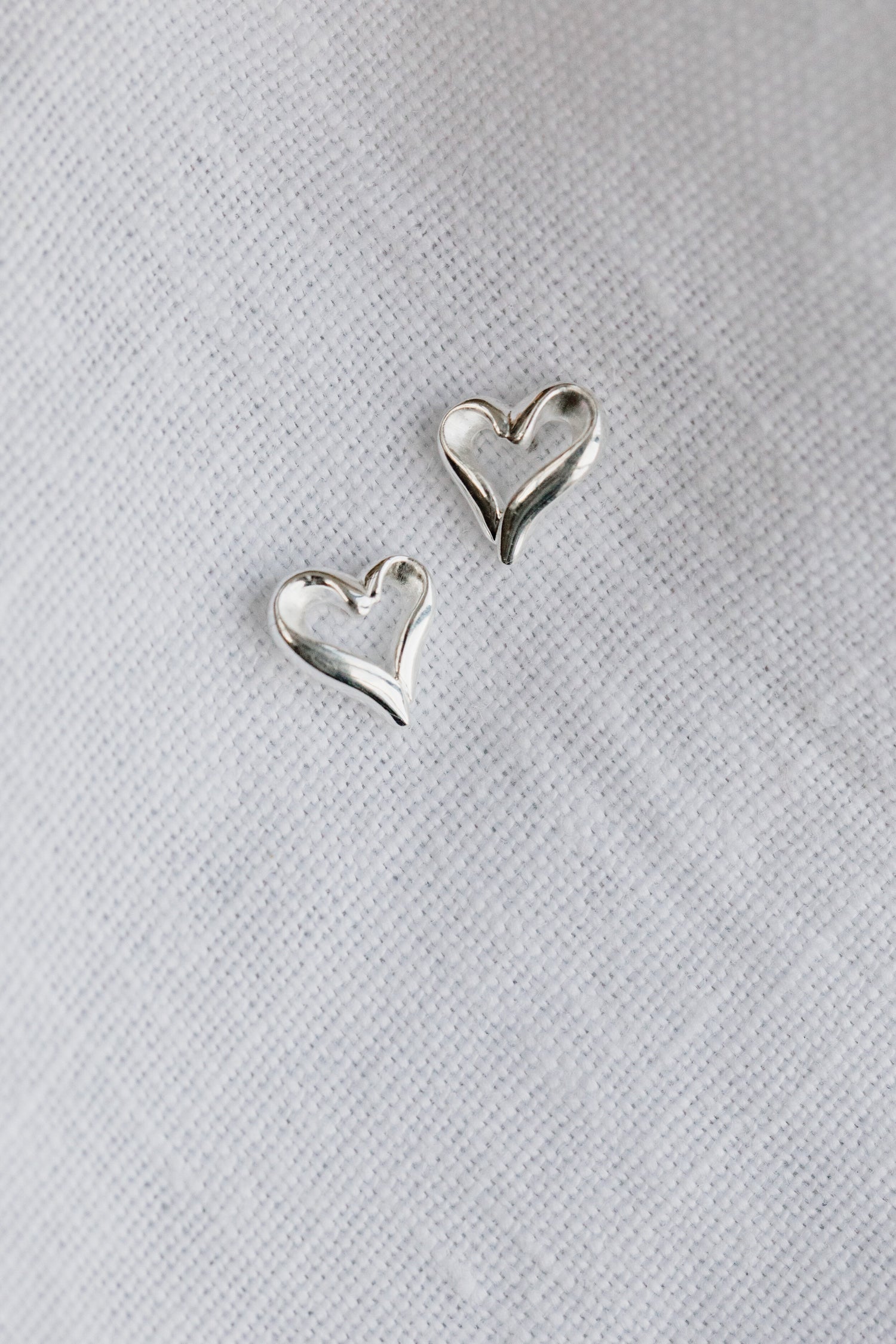 APHRODITE • Silver Heart Studs