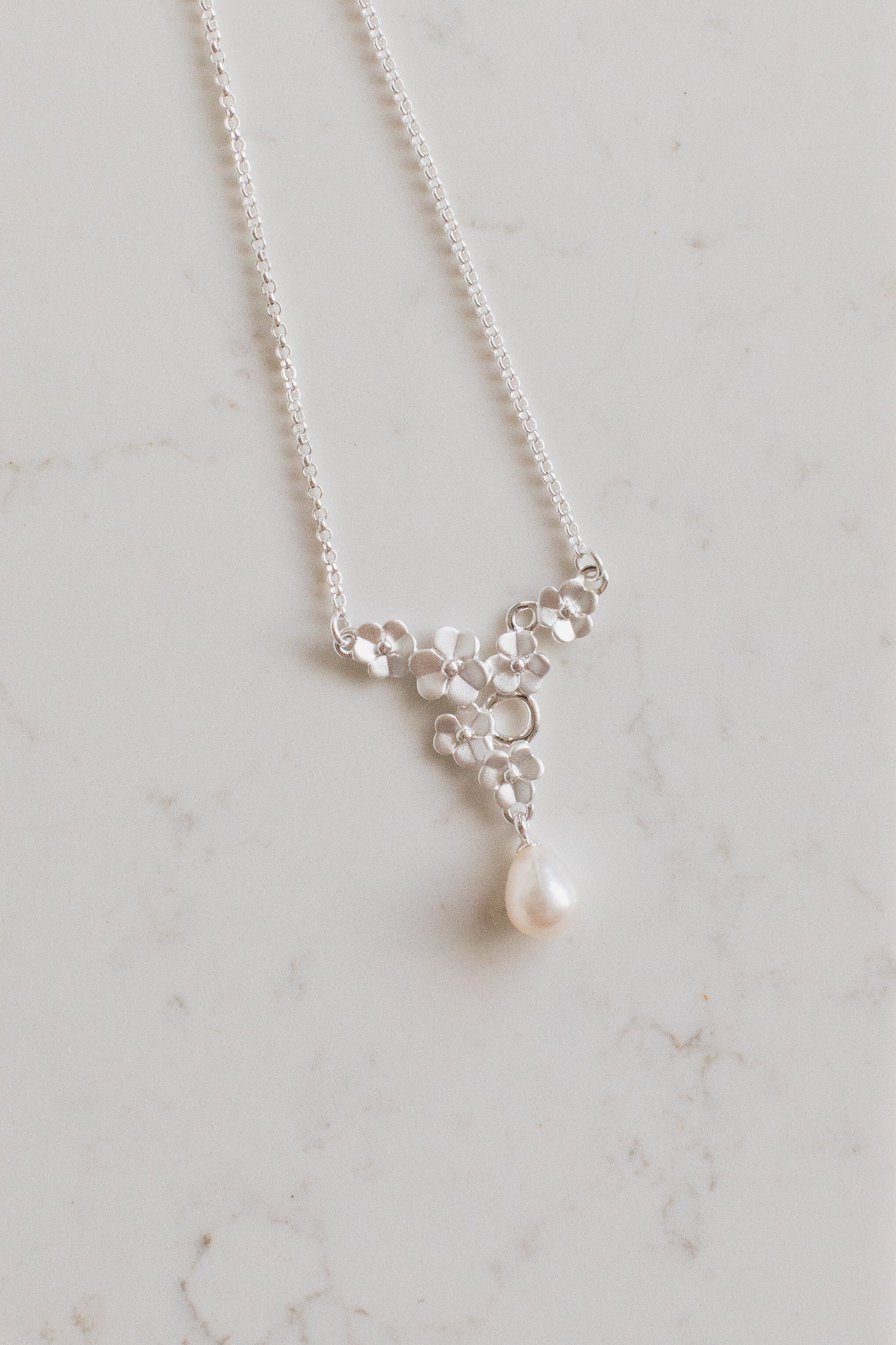 FLEUR • Silver Flower Necklace