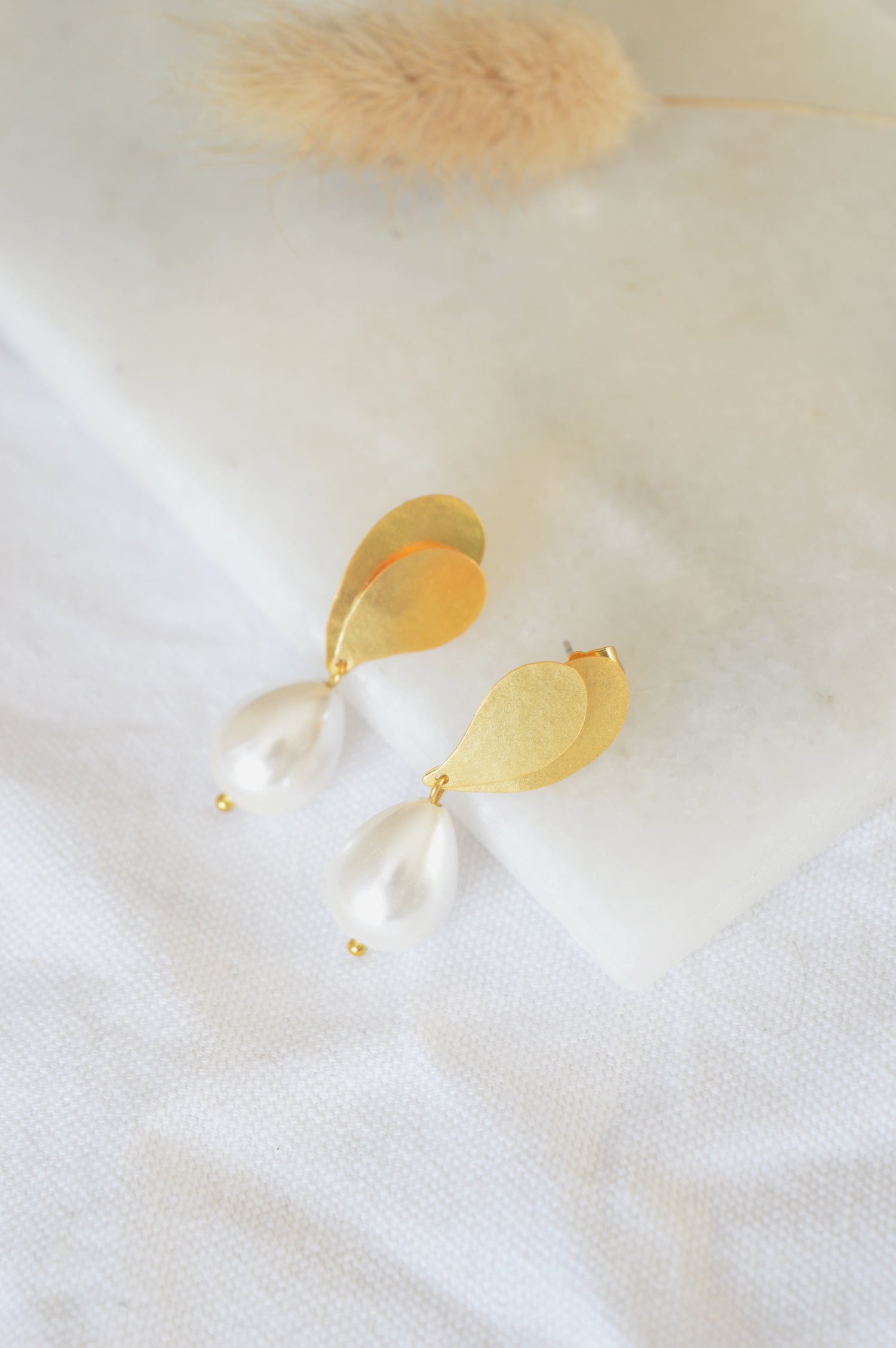 FEUILLE • Bronze Leaf Pearl Drop Earrings